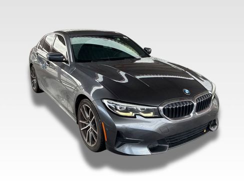 Used 2019 BMW 330i Sedan w/ Convenience Package image 2