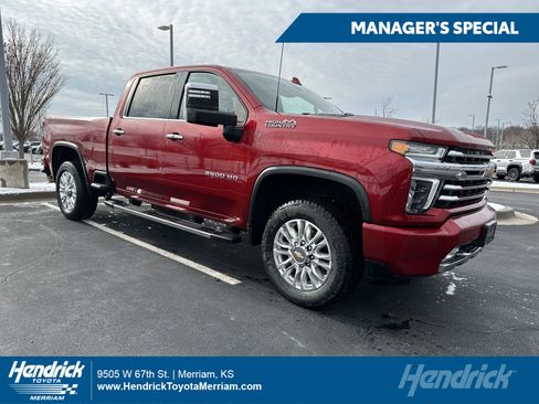 Used 2021 Chevrolet Silverado 2500 High Country w/ Z71 Off-Road Package image 1