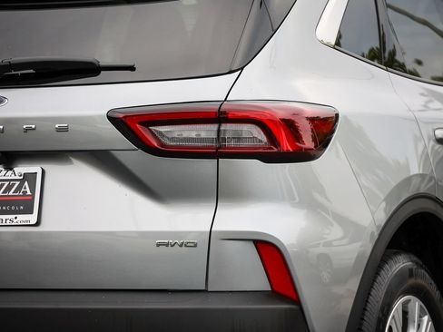 Certified 2023 Ford Escape Active AWD/4WD image 18