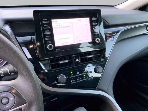 Used 2021 Toyota Camry LE FWD image 6
