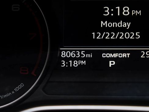 Used 2017 Audi A4 2.0T Premium image 21