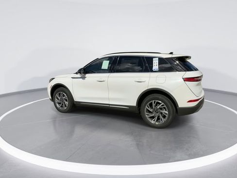 New 2026 Lincoln Corsair Premiere FWD image 6