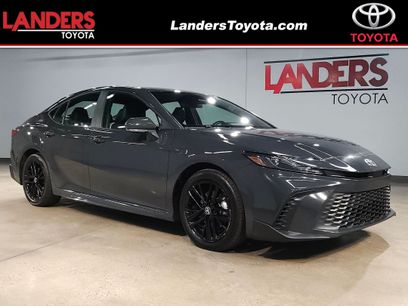 Used 2025 Toyota Camry SE