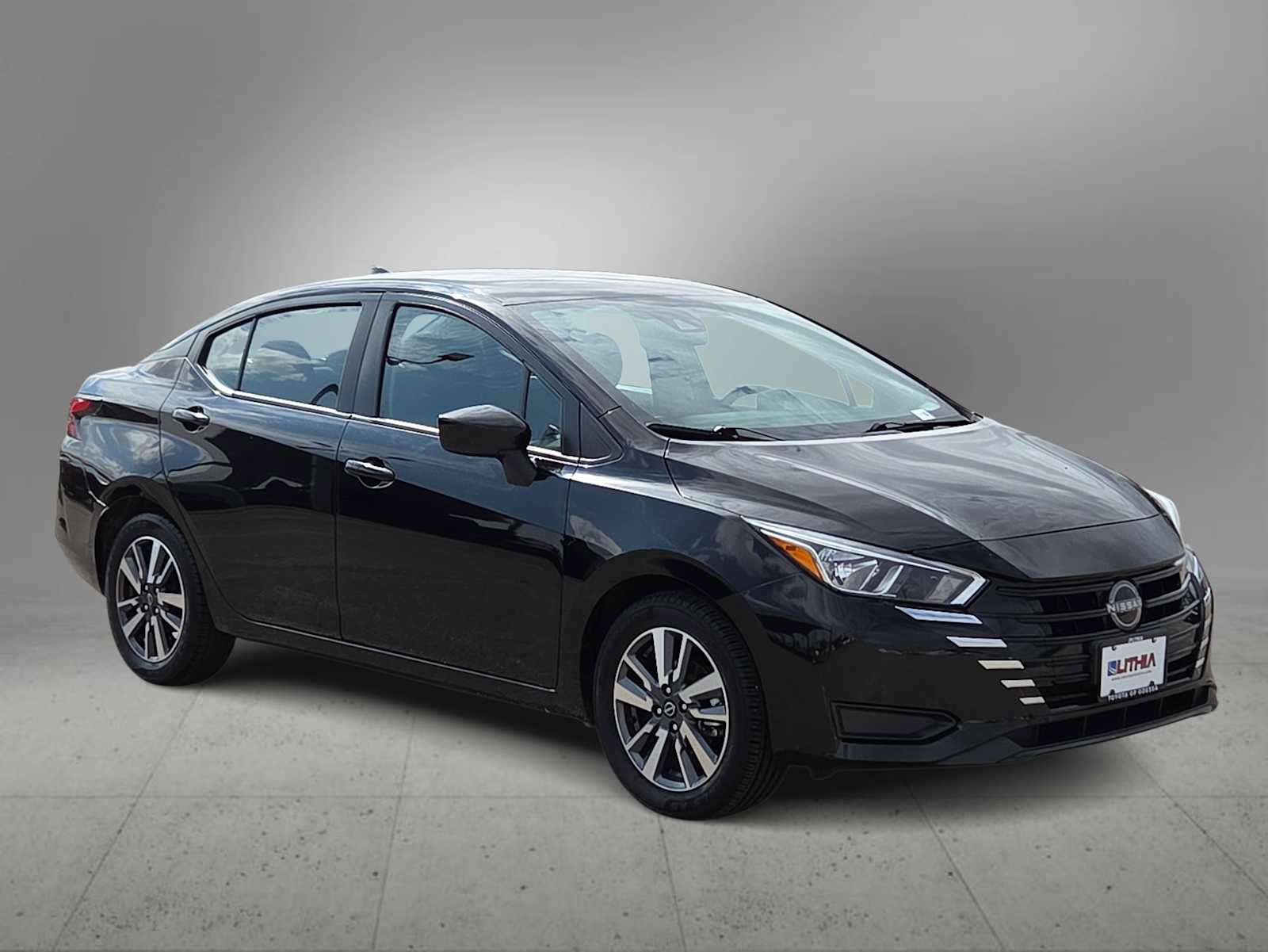 Used 2024 Nissan Versa SV FWD image 1