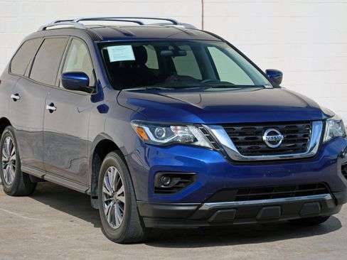 Used 2020 Nissan Pathfinder S FWD image 50