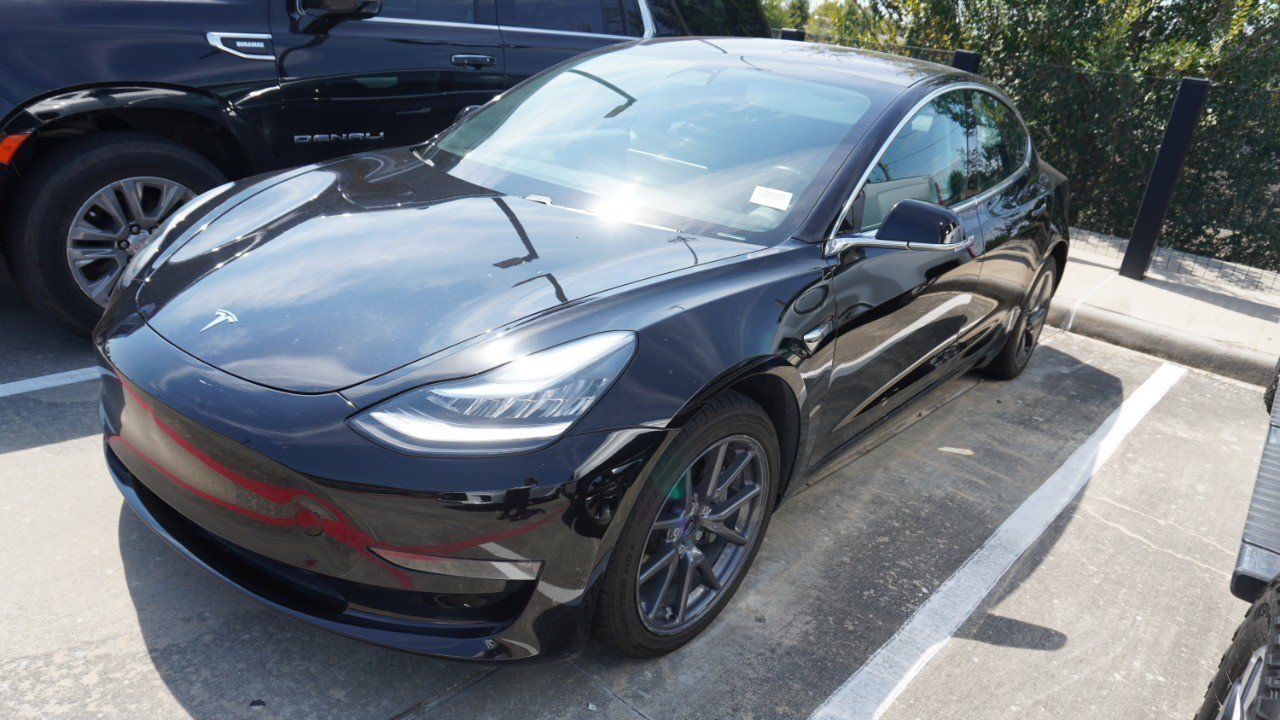Used 2018 Tesla Model 3 Mid Range RWD image 4