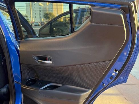 Used 2019 Toyota C-HR Limited image 30