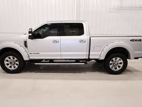 Used 2018 Ford F350 Lariat w/ Lariat Ultimate Package image 5