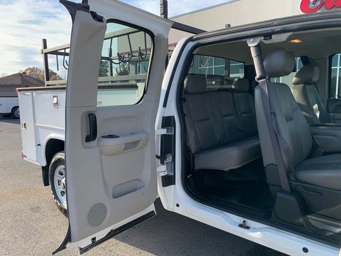 Used 2013 Chevrolet Silverado 3500 W/T image 23