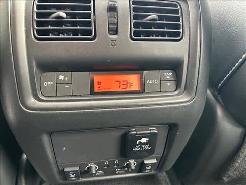 Used 2017 Nissan Pathfinder Platinum w/ Family Entertainment Package image 11