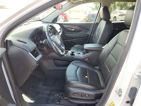Used 2023 GMC Terrain SLT image 11