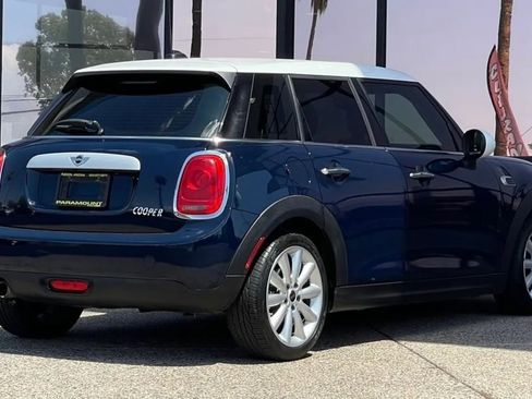 Used 2015 MINI Cooper 4-Door Hardtop image 12