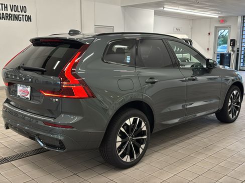 New 2026 Volvo XC60 T8 Plus w/ Protection Package Premier AWD/4WD image 5