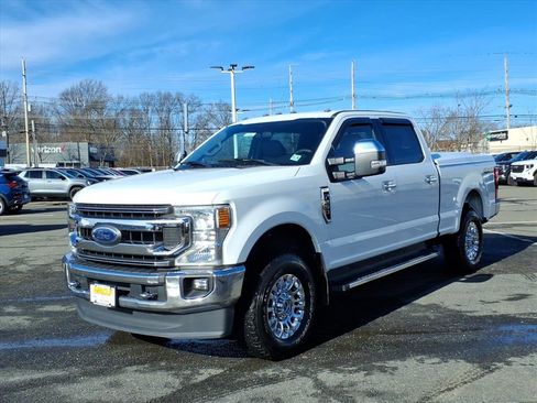 Used 2022 Ford F250 XLT w/ XLT Premium Package image 3