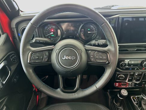 Used 2024 Jeep Wrangler Unlimited Rubicon 4xe AWD/4WD image 17