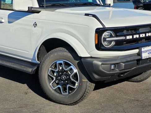 New 2025 Ford Bronco Outer Banks image 28