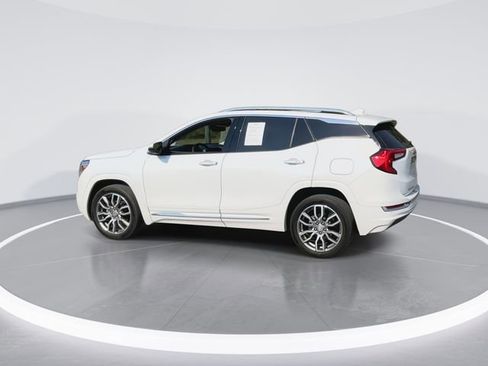 Used 2022 GMC Terrain Denali w/ LPO, Roadside Safety Package AWD/4WD image 8