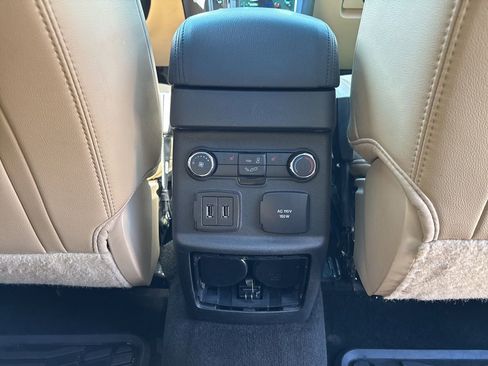 Used 2017 Ford Explorer Limited image 48