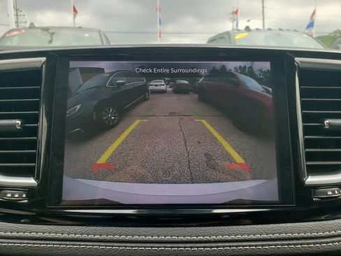 Used 2024 Chrysler Pacifica Limited FWD image 24