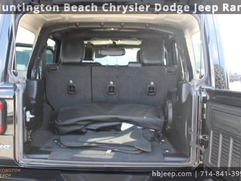 Used 2021 Jeep Wrangler Unlimited Sahara w/ Cold Weather Group image 37