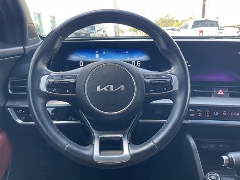 Used 2024 Kia Sportage SX image 7