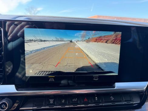 Used 2024 Chevrolet Silverado 2500 LT image 28