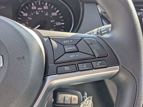 Certified 2022 Nissan Rogue Sport S image 15