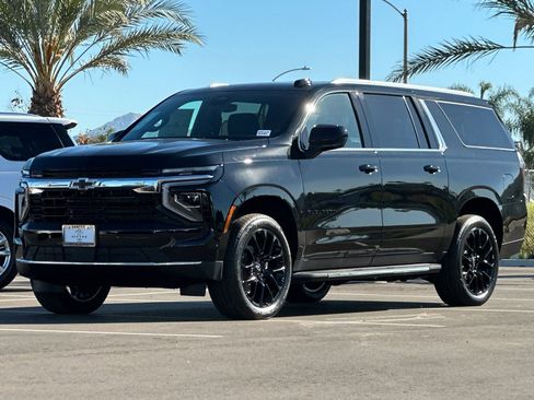 New 2026 Chevrolet Suburban LS w/ LPO, Dark Essentials Package image 8