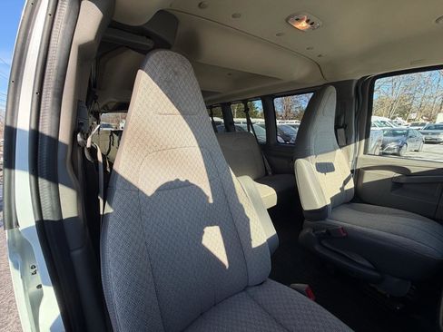Used 2023 Chevrolet Express 3500 LS image 26
