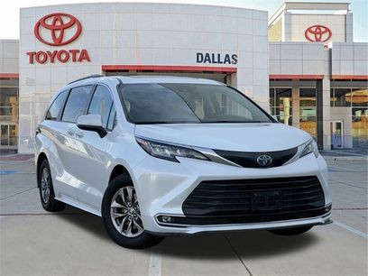 Used 2023 Toyota Sienna XLE