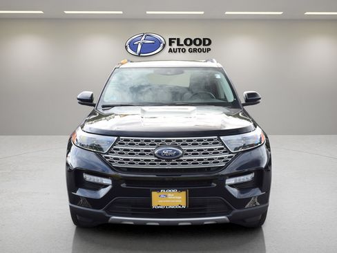 Certified 2023 Ford Explorer Limited w/ Equipment Group 301A AWD/4WD image 2