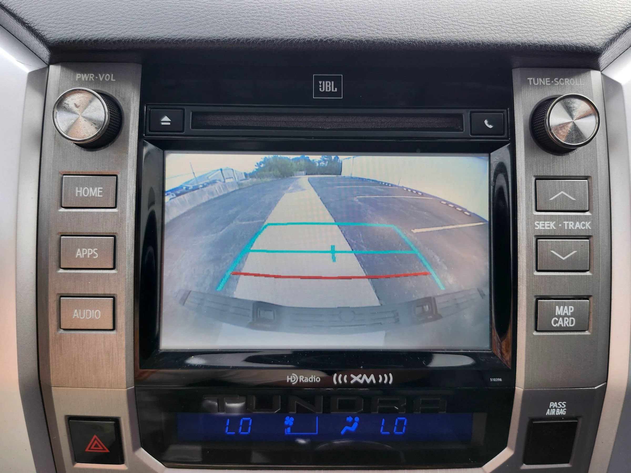 Used 2019 Toyota Tundra Platinum AWD/4WD image 29