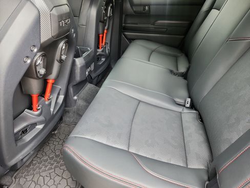 Used 2025 Toyota Tacoma TRD Pro AWD/4WD image 11