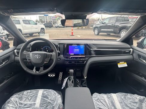 New 2026 Toyota Camry SE AWD/4WD image 10