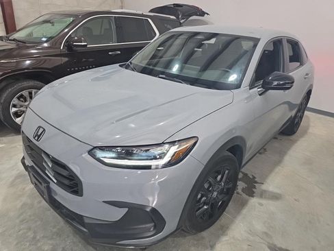 Used 2024 Honda HR-V Sport image 1