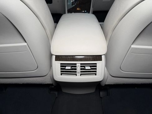 Used 2014 Toyota Venza XLE image 23