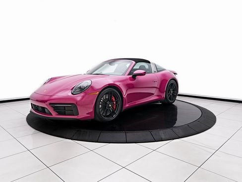 Used 2024 Porsche 911 Targa 4 GTS w/ Premium Package image 13