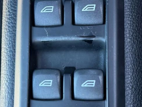 Used 2011 Land Rover LR4 HSE image 26