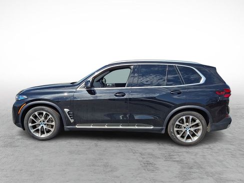 Used 2025 BMW X5 xDrive50e AWD/4WD image 2