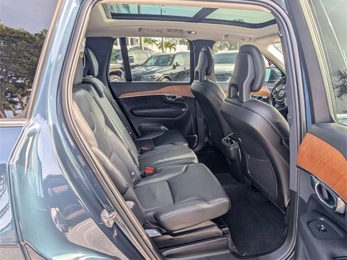Used 2022 Volvo XC90 T5 Momentum w/ Climate Package image 13