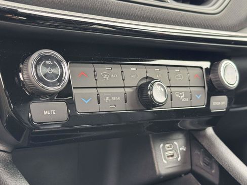 New 2026 Jeep Compass Trailhawk AWD/4WD image 5
