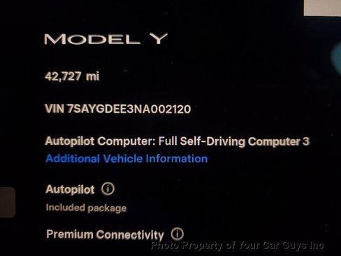 Used 2022 Tesla Model Y Long Range image 21