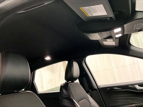 Used 2023 Ford Escape ST-Line image 21