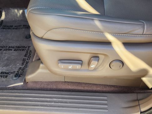 Used 2019 Lexus GX 460 Premium image 14