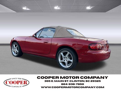 Used 2002 MAZDA MX-5 Miata LS image 5