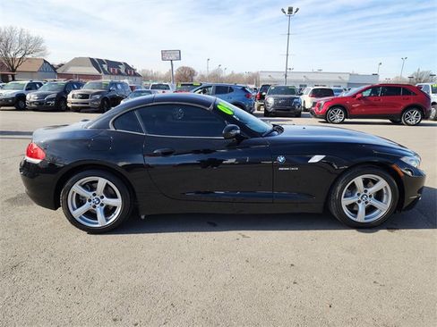 Used 2009 BMW Z4 sDrive30i image 2