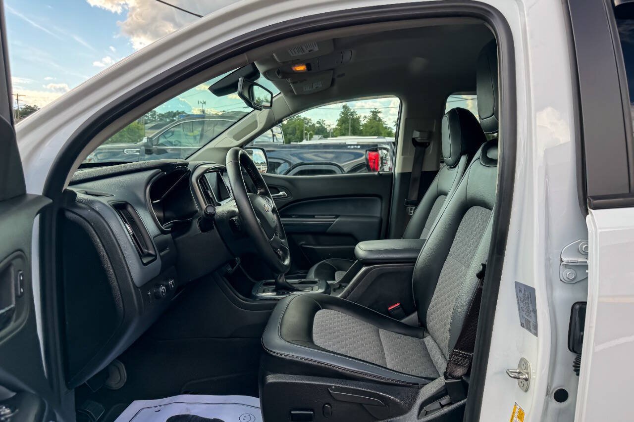 Used 2022 Chevrolet Colorado Z71 AWD/4WD image 22
