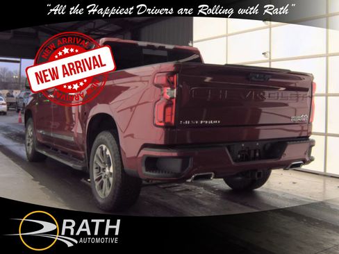Used 2023 Chevrolet Silverado 1500 High Country w/ Z71 Off-Road Package image 8