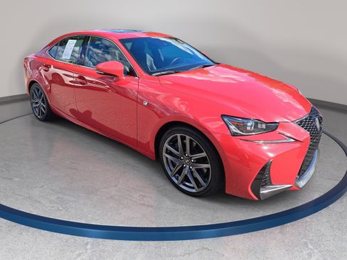 Used 2018 Lexus IS 350 F Sport RWD image 3