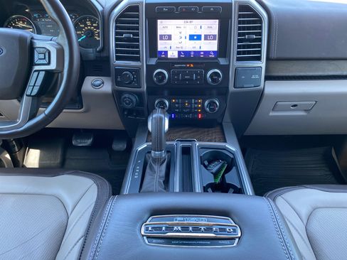 Used 2020 Ford F150 Limited AWD/4WD image 17